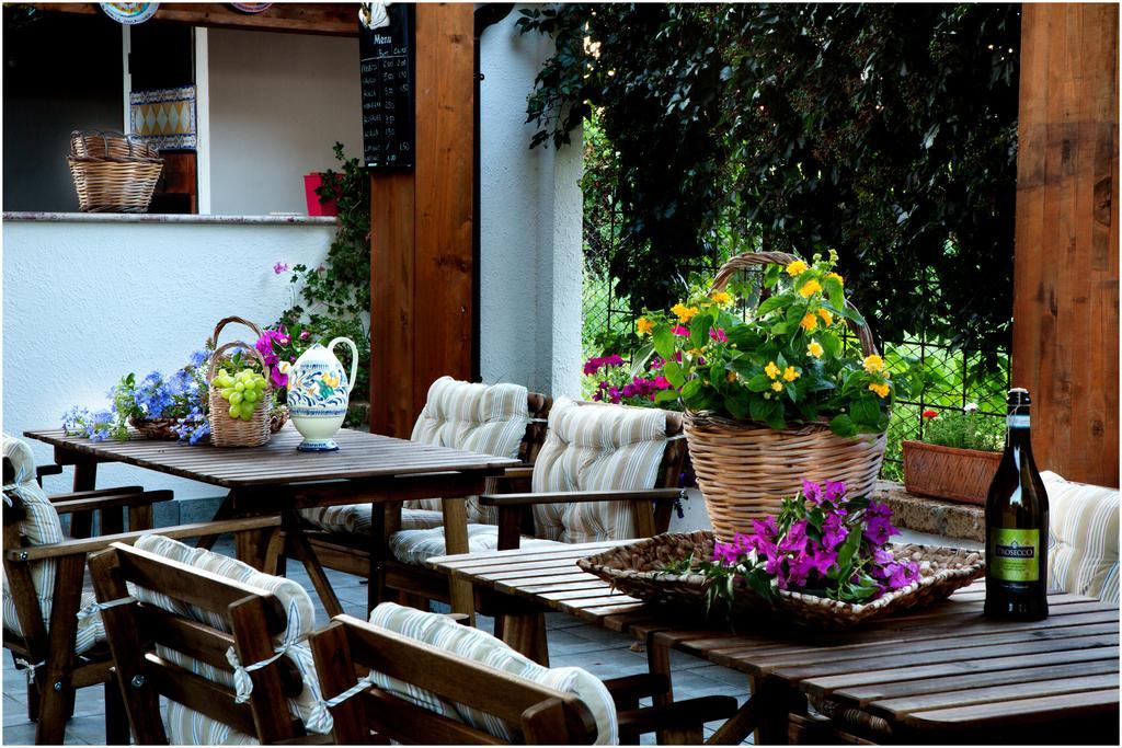 Ai Parchi Dei Parrini Bed & Breakfast