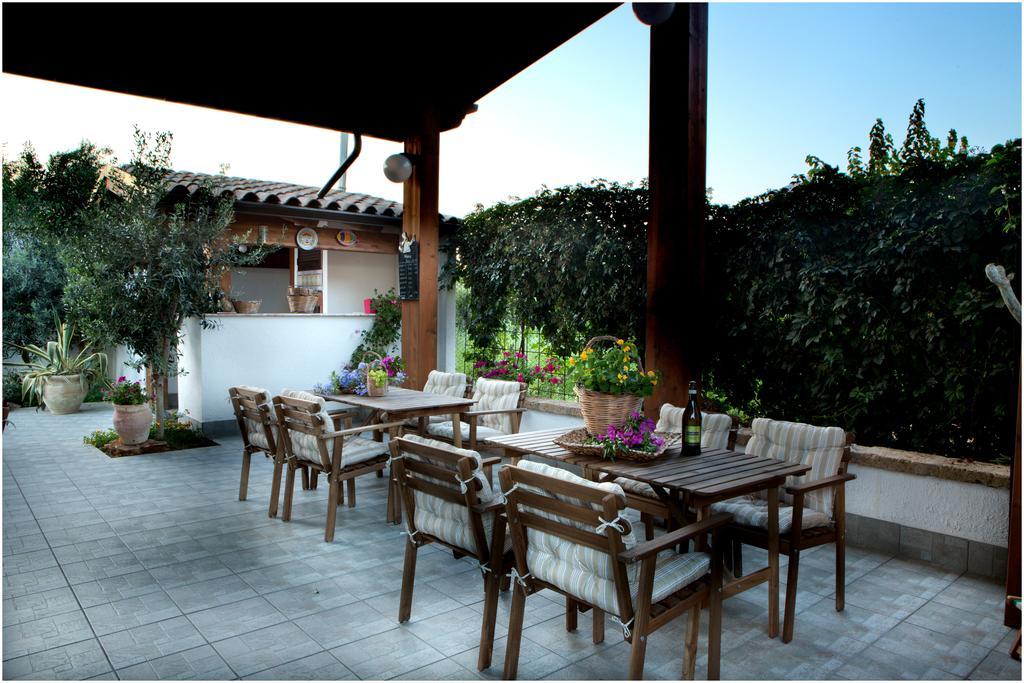 Ai Parchi Dei Parrini Couette-café 3*