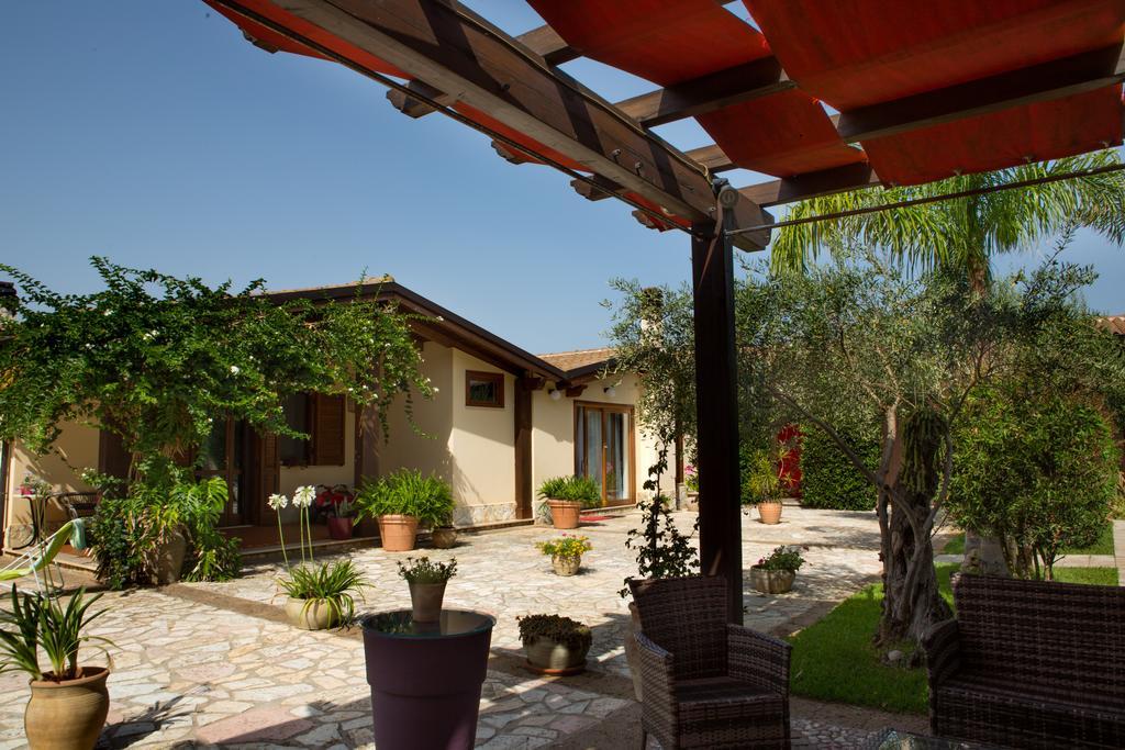 Couette-café Ai Parchi Dei Parrini 3*
